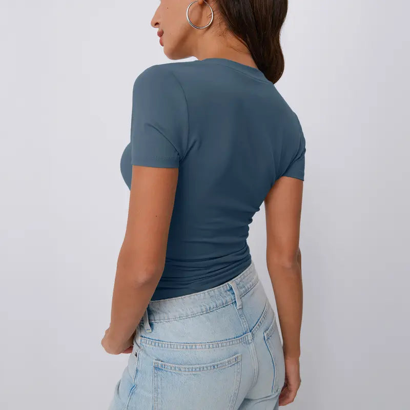 Trendy Queen Womens Deep V-Neck Tops Short Sleeve Slim Fit T-Shirts Basic Y2K Tops Bustier Corset Cami 2026