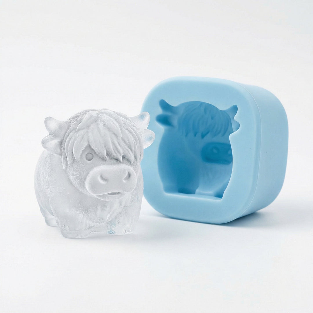 🎁💥PRAGHAS SPEISIALTA AN LÁ DEIREANACH!🐮 Múnla Ciúb Oighir Mini Bó Ghaeltachta – Oighear 3D Gleoite do Dheochanna, Cóisirí &  Bronntanais