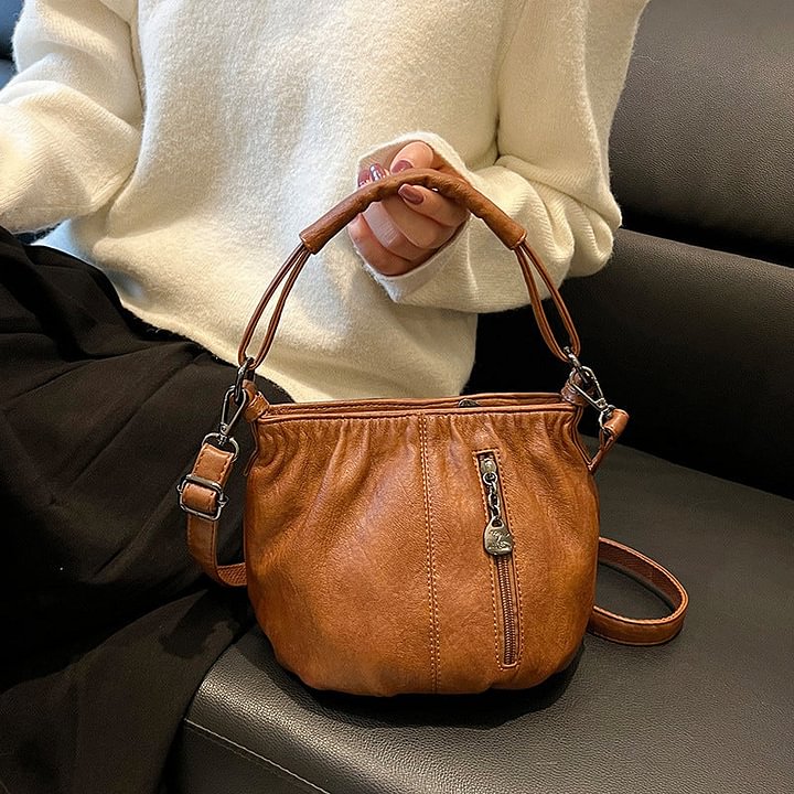 👜Pleated Bucket Leather Handbag – Soft Material, Adjustable Strap & Chic Casual Style ✨