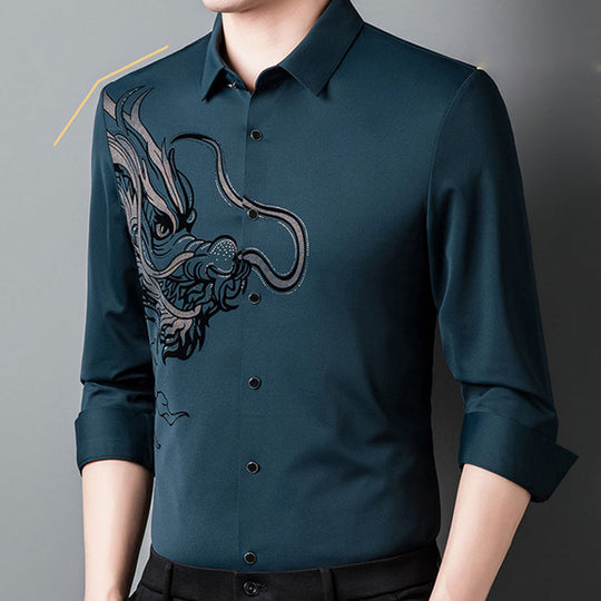 Chemise à manches longues imprimées.