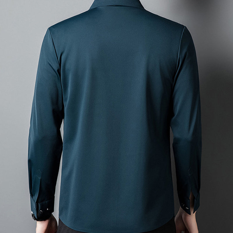 Chemise à manches longues imprimées.