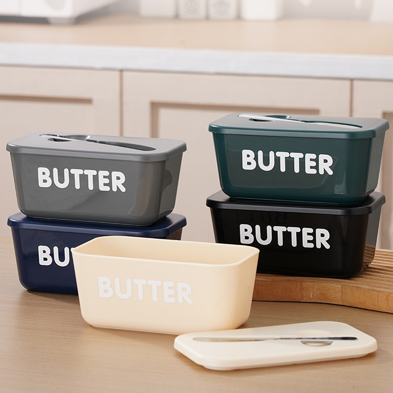 Large Plastic Butter Dish With Lid & Knife