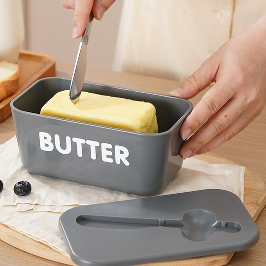 Large Plastic Butter Dish With Lid & Knife