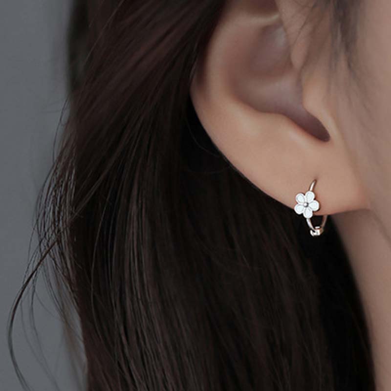 Dainty Daisy Flower Hoop Earrings